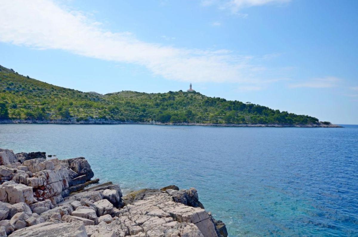 Apartments Vesna Lastovo Exterior foto